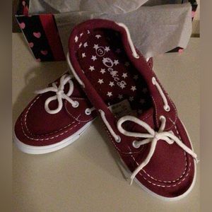 New in box girls shoes size 3